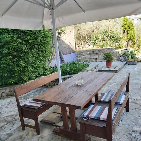 Apartman Luce With Shared Pool Zara Esterno foto