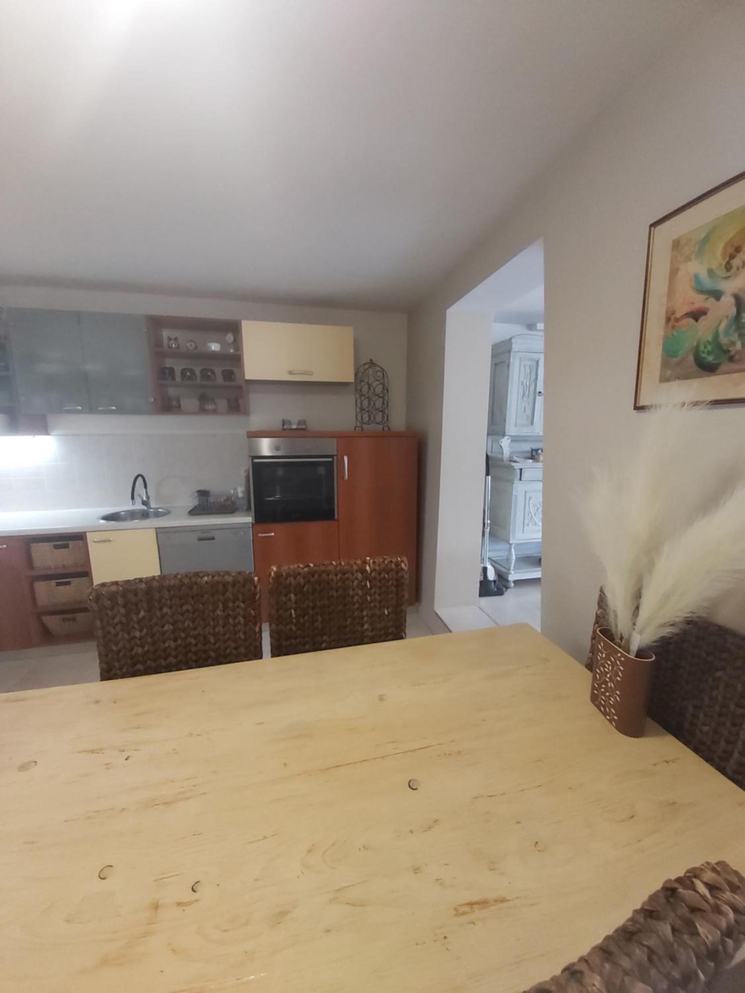 Apartman Luce With Shared Pool Zara Esterno foto