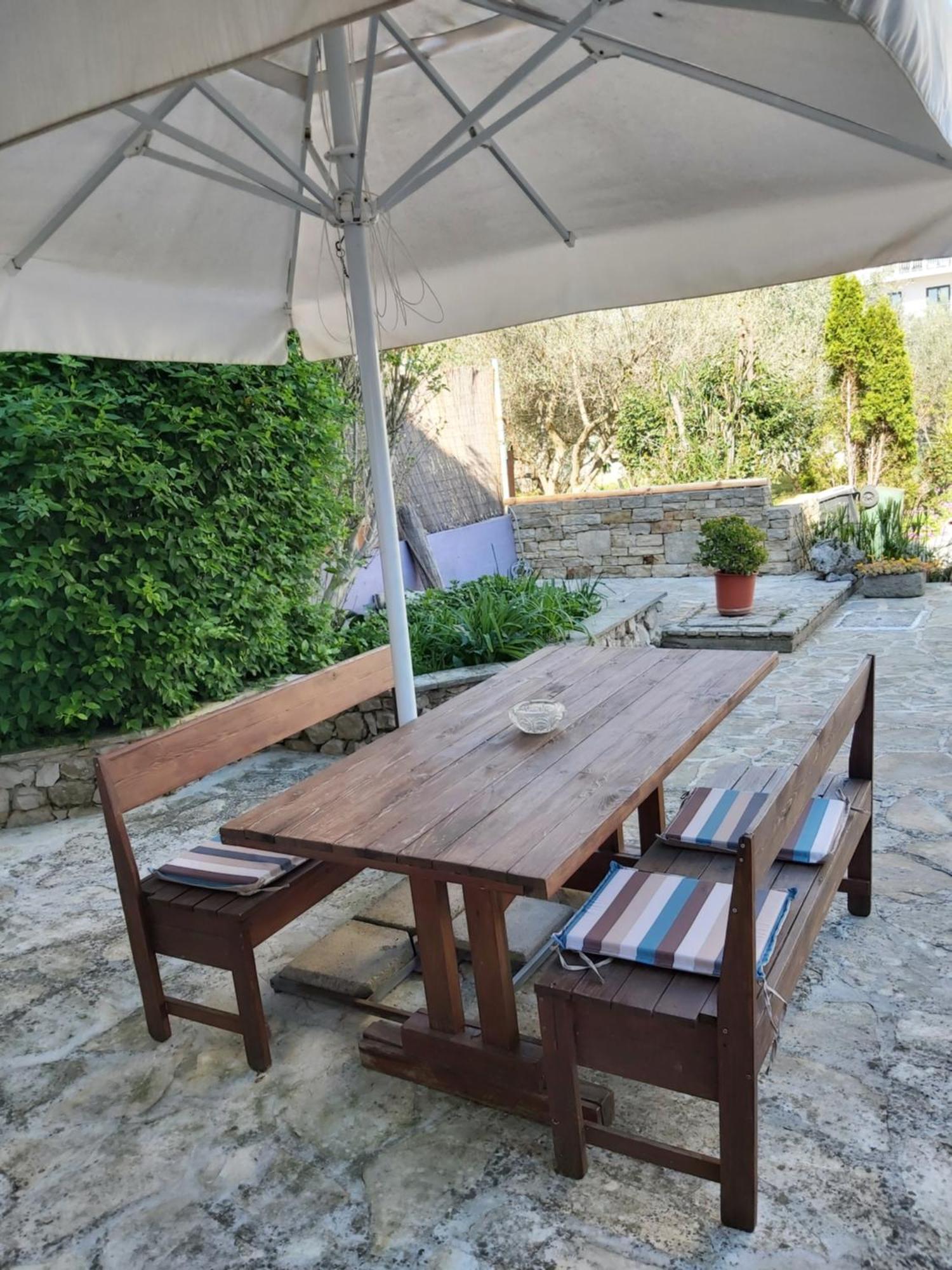 Apartman Luce With Shared Pool Zara Esterno foto